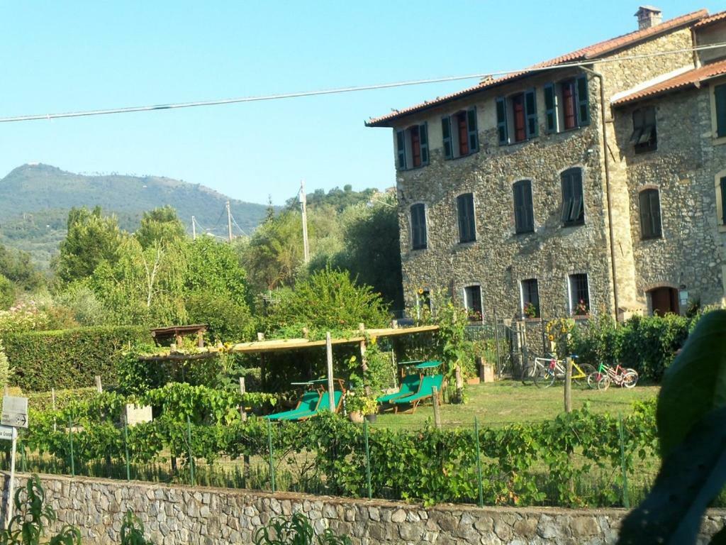 Villa Agriturismo A Veggia Vigna Garlenda Exterior foto
